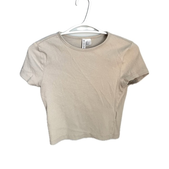 H&M Ribbed Women’s Baby-T in Beige - Picture 1 of 3